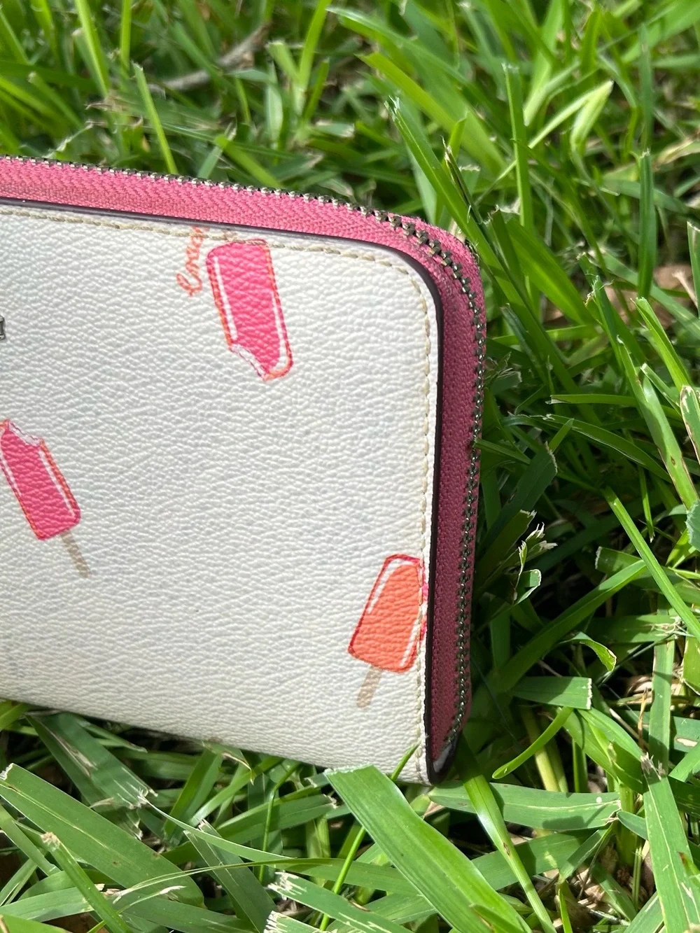 Coach White Long Zippy Accordion Wallet/ Wristlet with Pink Popsicle Print
